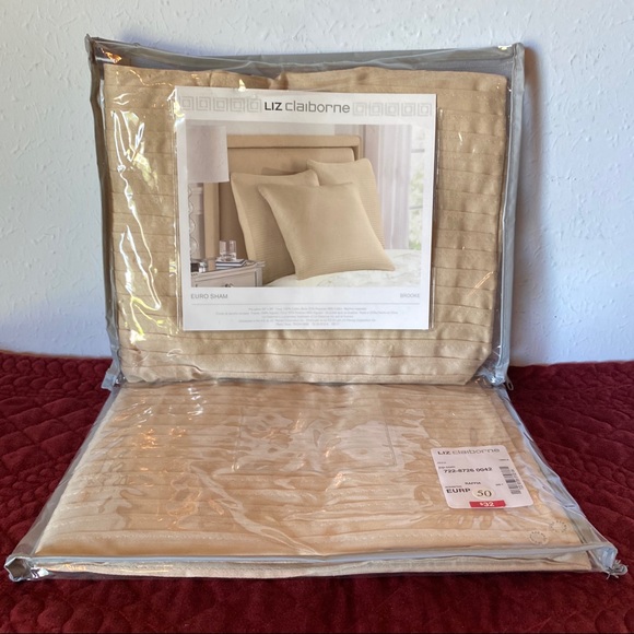 Liz Claiborne Other - New! 2 Pleated Liz Claiborne Euro Shams In Raffia